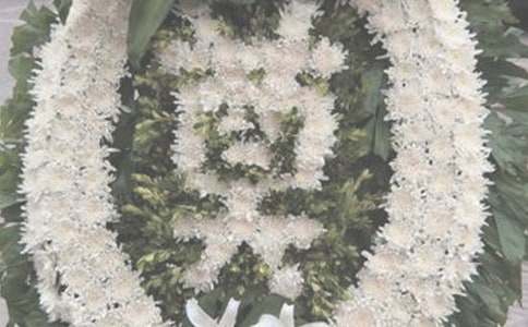 梦见祭奠死人的花圈