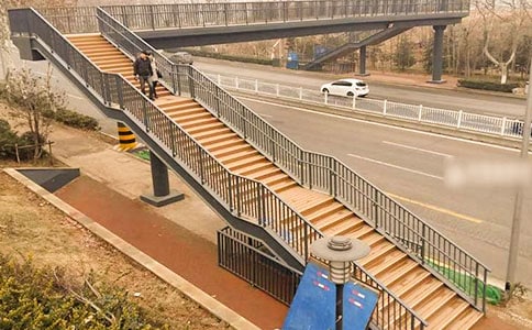 梦见在天桥陆桥上行走