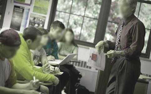 教师辞职经典(8篇)