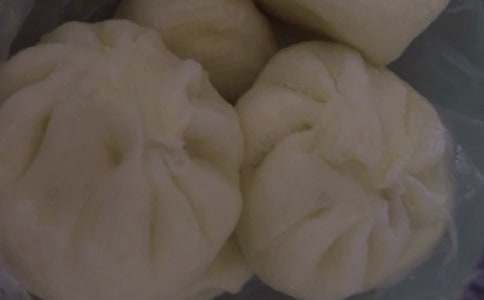 梦见蒸肉馅馒头