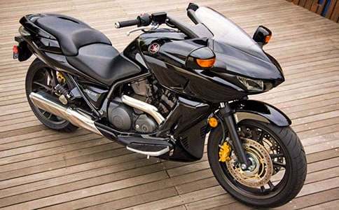 �μ�����Ħ�г���