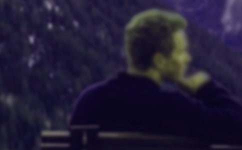 梦见陌生男人跟我讲话