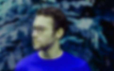 梦见和一个男人睡在一起