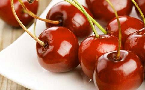 梦见满树红樱桃