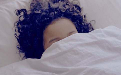 �μ������μ����˸�Ů��